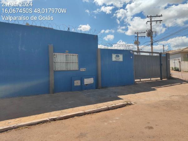 Vende-se em Valparaiso De Goias-GO  apto, 102.72 de área total, 46.87 de área privativa,  2_qto(s), a.serv, WC, 1_sala(s), cozinha.