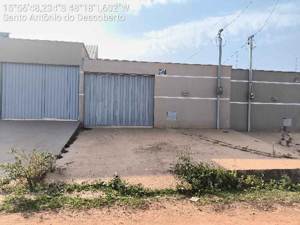 Vende-se em Santo Antonio Do Descoberto-GO  Casa, 69.70 de área privativa, 180.00 de área do terreno,  2_qto(s), a.serv, WC, 1_sala(s), cozinha.