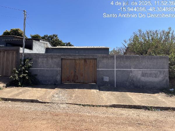 Vende-se em Santo Antonio Do Descoberto-GO  Casa, 69.85 de área total, 69.85 de área privativa, 360.00 de área do terreno,  2_qto(s), varanda, a.serv, WC, 1_sala(s), cozinha.