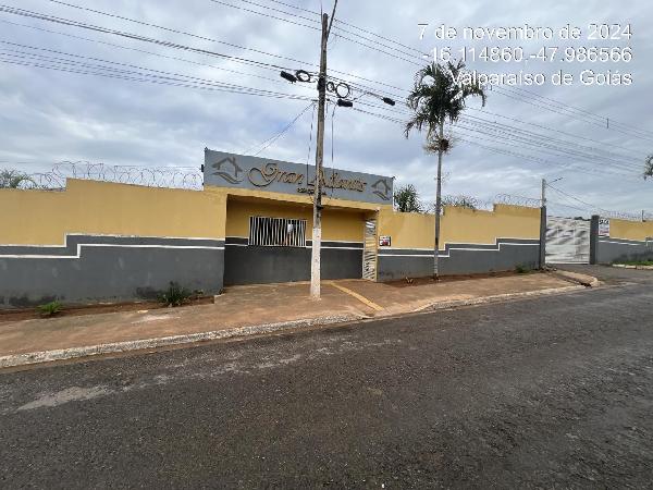 Vende-se em Valparaiso De Goias-GO  Casa, 50.28 de área privativa, 154.38 de área do terreno,  2_qto(s), a.serv, WC, 1_sala(s), cozinha, 1_vaga(s) de garagem.