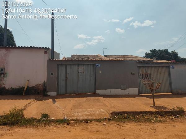 Vende-se em Santo Antonio Do Descoberto-GO  Casa, 65.02 de área privativa, 180.00 de área do terreno,  2_qto(s), a.serv, WC, 1_sala(s), cozinha.