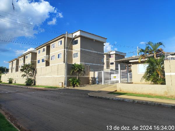 Vende-se em Valparaiso De Goias-GO  apto, 104.67 de área total, 48.90 de área privativa,  2_qto(s), WC, 1_sala(s), cozinha, 1_vaga(s) de garagem.