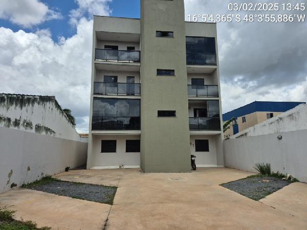 Vende-se em Novo Gama-GO  apto, 77.40 de área total, 56.71 de área privativa,  2_qto(s), a.serv, WC, 1_sala(s), cozinha, 1_vaga(s) de garagem.