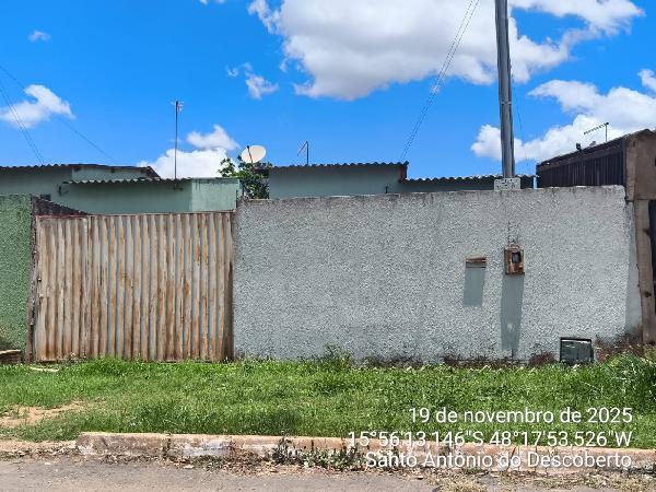 Vende-se em Santo Antonio Do Descoberto-GO  Casa, 59.04 de área total, 59.04 de área privativa, 240.00 de área do terreno,  2_qto(s), varanda, a.serv, WC, 1_sala(s), cozinha.