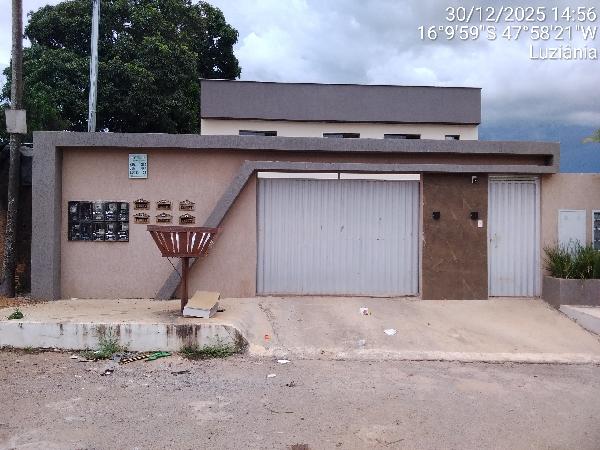 Vende-se em Luziania-GO  apto, 76.18 de área total, 59.11 de área privativa,  2_qto(s), a.serv, WC, 1_sala(s), cozinha, 1_vaga(s) de garagem.