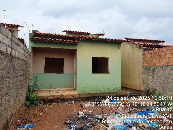 Vende-se em Santo Antonio Do Descoberto-GO  Casa, 61.27 de área total, 61.27 de área privativa, 221.40 de área do terreno,  2_qto(s), varanda, a.serv, WC, 1_sala(s), cozinha.