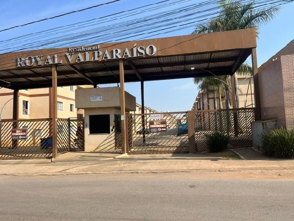 Vende-se em Valparaiso De Goias-GO  apto, 48.70 de área privativa,  2_qto(s), a.serv, WC, 1_sala(s), cozinha.