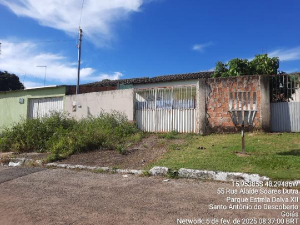 Vende-se em Santo Antonio Do Descoberto-GO  Casa, 66.00 de área total, 66.00 de área privativa, 225.00 de área do terreno,  2_qto(s), varanda, a.serv, WC, 1_sala(s), cozinha.