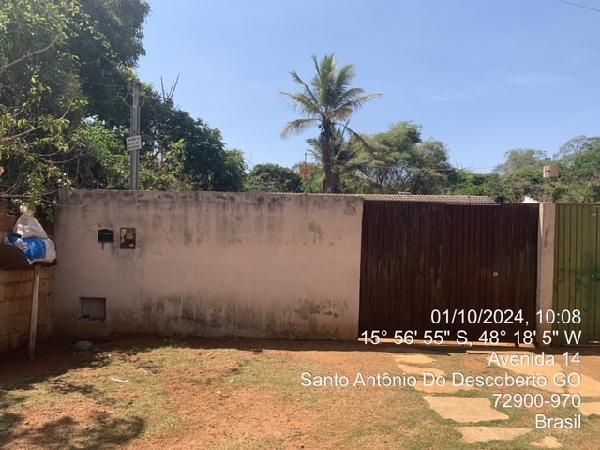 Vende-se em Santo Antonio Do Descoberto-GO  Casa, 56.40 de área total, 56.40 de área privativa, 305.02 de área do terreno,  2_qto(s), a.serv, 1_sala(s), cozinha, 1_vaga(s) de garagem.