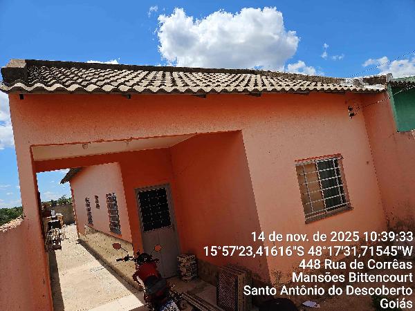 Vende-se em Santo Antonio Do Descoberto-GO  Casa, 65.95 de área total, 65.95 de área privativa, 180.00 de área do terreno,  2_qto(s), varanda, a.serv, WC, 1_sala(s), cozinha.