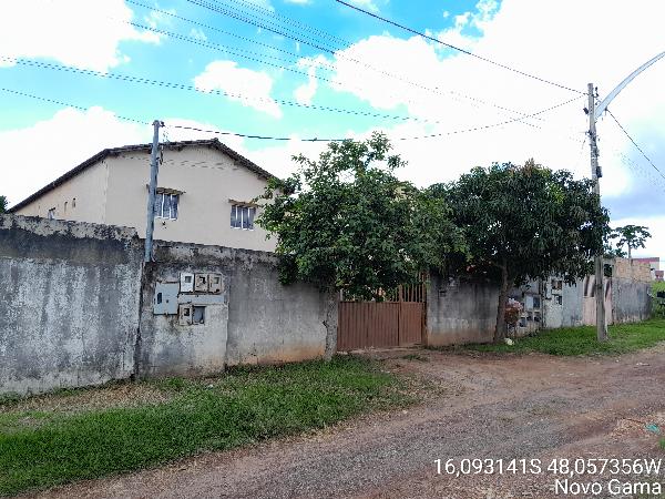 Vende-se em Novo Gama-GO  Casa, 67.99 de área privativa, 51.98 de área do terreno,  2_qto(s), a.serv, WC, 1_sala(s), 1 lavabo(s), cozinha, 1_vaga(s) de garagem.