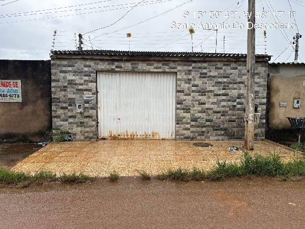 Vende-se em Santo Antonio Do Descoberto-GO  Casa, 126.17 de área privativa, 200.02 de área do terreno,  2_qto(s), a.serv, WC, 1_sala(s), cozinha, 1_vaga(s) de garagem.