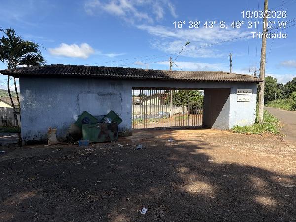 Vende-se em Trindade-GO  Casa, 66.98 de área total, 66.98 de área privativa, 476.69 de área do terreno,  3_qto(s), a.serv, WC, 1_sala(s), cozinha.