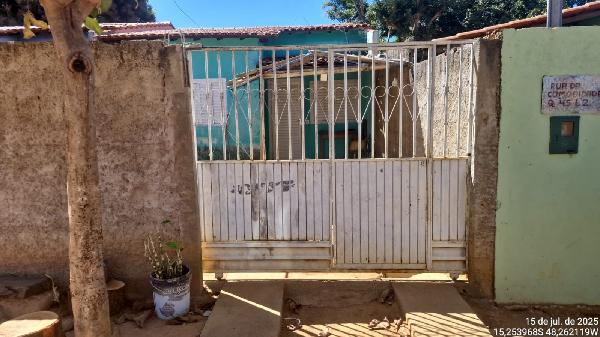 Vende-se em Padre Bernardo-GO  Casa, 62.16 de área total, 62.16 de área privativa, 195.00 de área do terreno,  2_qto(s), a.serv, WC, 1_sala(s), cozinha, 1_vaga(s) de garagem.