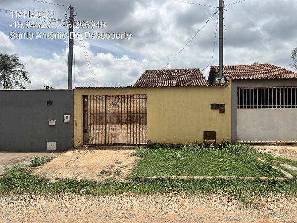 Vende-se em Santo Antonio Do Descoberto-GO  Casa, 63.00 de área total, 63.00 de área privativa, 180.00 de área do terreno,  2_qto(s), a.serv, WC, 1_sala(s), cozinha, 1_vaga(s) de garagem.