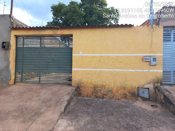 Vende-se em Santo Antonio Do Descoberto-GO  Casa, 69.10 de área total, 69.10 de área privativa, 180.00 de área do terreno,  2_qto(s), a.serv, WC, 1_sala(s), cozinha, 1_vaga(s) de garagem.