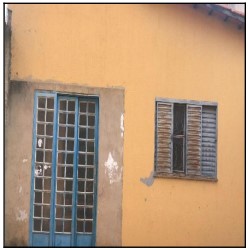 Vende-se em Santo Antonio Do Descoberto-GO  Casa, 66.29 de área privativa, 180.00 de área do terreno,  2_qto(s), a.serv, WC, 1_sala(s), cozinha, 1_vaga(s) de garagem.