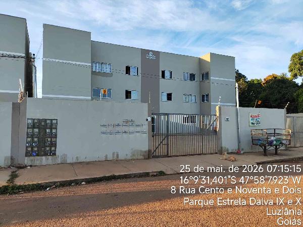 Vende-se em Luziania-GO  apto, 71.12 de área total, 54.69 de área privativa,  2_qto(s), a.serv, WC, 1_sala(s), cozinha, 1_vaga(s) de garagem.