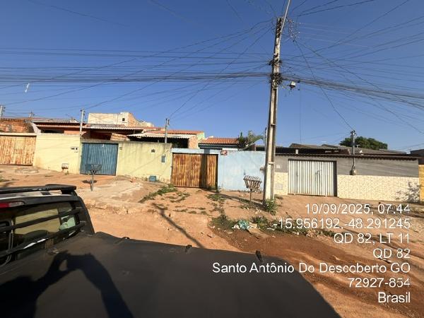 Vende-se em Santo Antonio Do Descoberto-GO  Casa, 67.83 de área total, 67.83 de área privativa, 180.00 de área do terreno,  2_qto(s), varanda, a.serv, WC, 1_sala(s), cozinha.