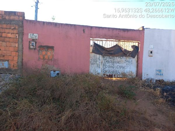 Vende-se em Santo Antonio Do Descoberto-GO  Casa, 58.20 de área total, 58.20 de área privativa, 180.00 de área do terreno,  2_qto(s), varanda, a.serv, WC, 1_sala(s), cozinha.