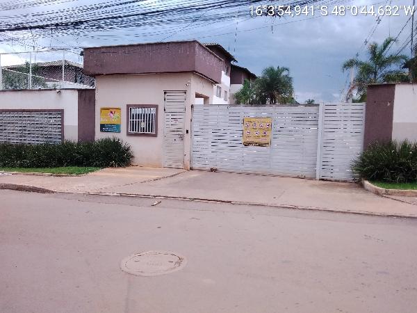 Vende-se em Valparaiso De Goias-GO  apto, 45.13 de área total, 45.13 de área privativa,  2_qto(s), a.serv, WC, 1_sala(s), cozinha, 1_vaga(s) de garagem.