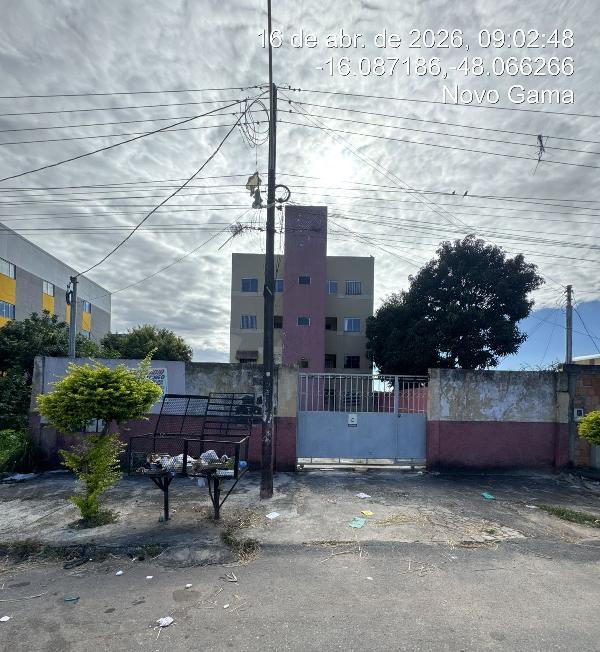Vende-se em Novo Gama-GO  apto, 78.32 de área total, 56.64 de área privativa,  2_qto(s), a.serv, WC, 1_sala(s), cozinha, 1_vaga(s) de garagem.