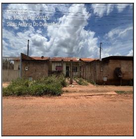 Vende-se em Santo Antonio Do Descoberto-GO  Casa, 61.50 de área privativa, 180.00 de área do terreno,  2_qto(s), varanda, a.serv, WC, 1_sala(s), cozinha.
