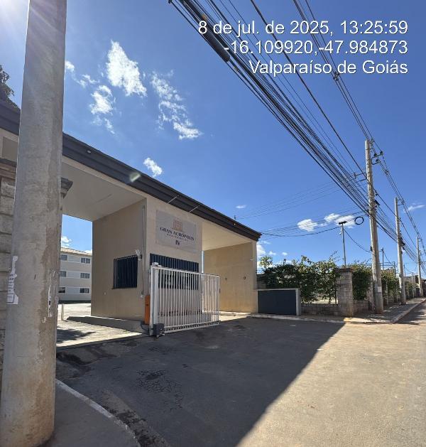 Vende-se em Valparaiso De Goias-GO  apto, 120.38 de área total, 69.08 de área privativa,  2_qto(s), a.serv, WC, 1_sala(s), cozinha, 1_vaga(s) de garagem.