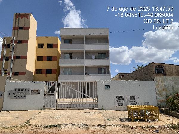 Vende-se em Novo Gama-GO  apto, 90.15 de área total, 64.23 de área privativa,  2_qto(s), a.serv, WC, 1_sala(s), cozinha.
