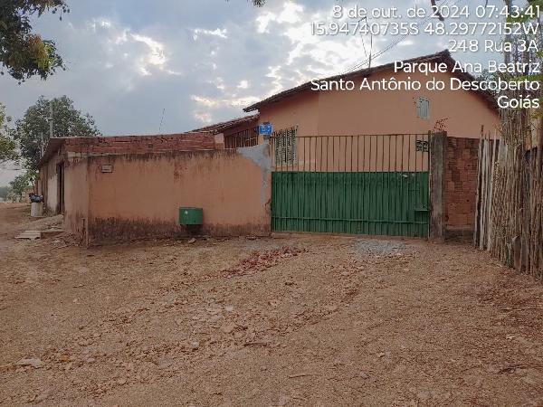 Vende-se em Santo Antonio Do Descoberto-GO  Casa, 59.04 de área privativa, 218.94 de área do terreno,  2_qto(s), varanda, a.serv, WC, 1_sala(s), cozinha, 1_vaga(s) de garagem.