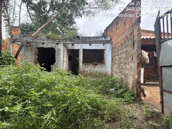 Vende-se em Santo Antonio Do Descoberto-GO  Casa, 69.00 de área total, 69.00 de área privativa, 180.37 de área do terreno,  2_qto(s), varanda, a.serv, WC, 1_sala(s), cozinha.