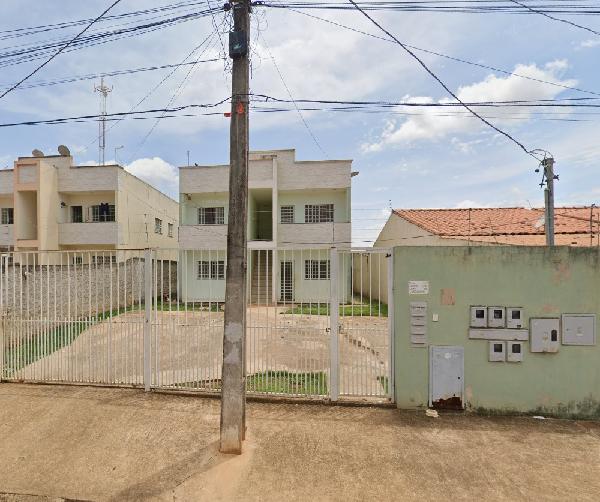 Vende-se em Valparaiso De Goias-GO  apto, 63.40 de área privativa,  2_qto(s), WC, 1_sala(s), cozinha.
