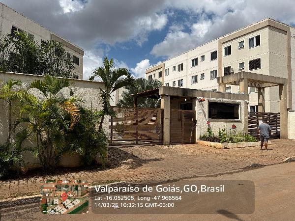 Vende-se em Valparaiso De Goias-GO  apto, 73.72 de área total, 51.68 de área privativa,  2_qto(s), WC, 1_sala(s), cozinha.