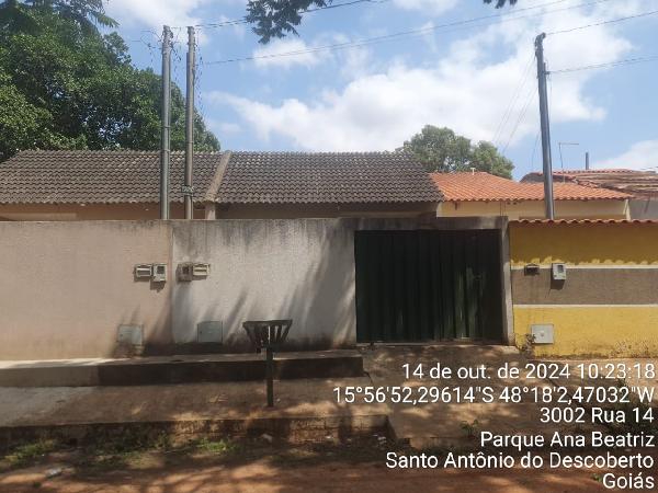 Vende-se em Santo Antonio Do Descoberto-GO  Casa, 68.98 de área privativa, 180.00 de área do terreno,  2_qto(s), varanda, a.serv, WC, 1_sala(s), cozinha.