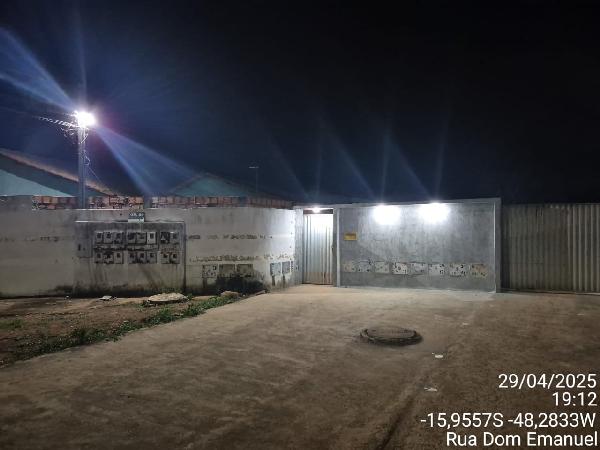 Vende-se em Santo Antonio Do Descoberto-GO  Casa, 63.84 de área total, 63.84 de área privativa, 197.48 de área do terreno,  2_qto(s), a.serv, WC, 1_sala(s), cozinha.
