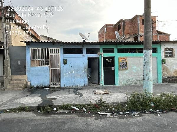 Vende-se em Rio De Janeiro-RJ  Casa, 56.00 de área total, 56.00 de área privativa, 76.00 de área do terreno,  1_qto(s), WC, 1_sala(s), cozinha.