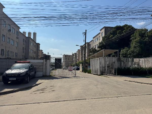 Vende-se em Rio De Janeiro-RJ  apto, 44.00 de área total, 44.00 de área privativa,  2_qto(s), a.serv, WC, 1_sala(s), cozinha, 1_vaga(s) de garagem.