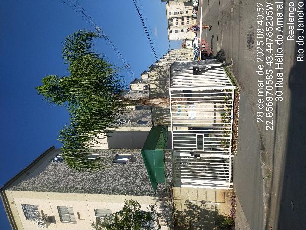 Vende-se em Rio De Janeiro-RJ  apto, 43.72 de área total, 43.72 de área privativa,  2_qto(s), a.serv, WC, 1_sala(s), cozinha, 1_vaga(s) de garagem.