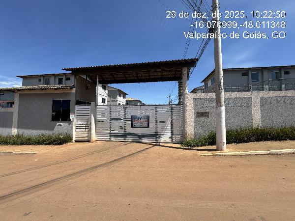 Vende-se em Valparaiso De Goias-GO  apto, 87.90 de área total, 45.30 de área privativa,  2_qto(s), a.serv, WC, 1_sala(s), cozinha, 1_vaga(s) de garagem.