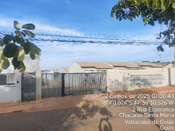 Vende-se em Valparaiso De Goias-GO  Casa, 96.37 de área total, 57.29 de área privativa, 156.95 de área do terreno,  2_qto(s), a.serv, WC, 1_sala(s), cozinha, 1_vaga(s) de garagem.