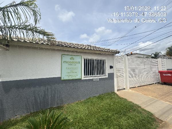 Vende-se em Valparaiso De Goias-GO  apto, 96.74 de área total, 48.36 de área privativa,  2_qto(s), a.serv, WC, 1_sala(s), cozinha, 1_vaga(s) de garagem.