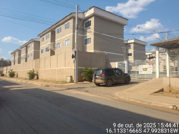 Vende-se em Valparaiso De Goias-GO  apto, 48.90 de área total, 48.90 de área privativa,  2_qto(s), WC, 1_sala(s), cozinha, 1_vaga(s) de garagem.