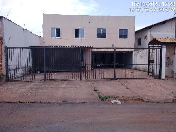 Vende-se em Valparaiso De Goias-GO  apto, 61.59 de área total, 54.53 de área privativa,  2_qto(s), WC, 1_sala(s), cozinha, 1_vaga(s) de garagem.