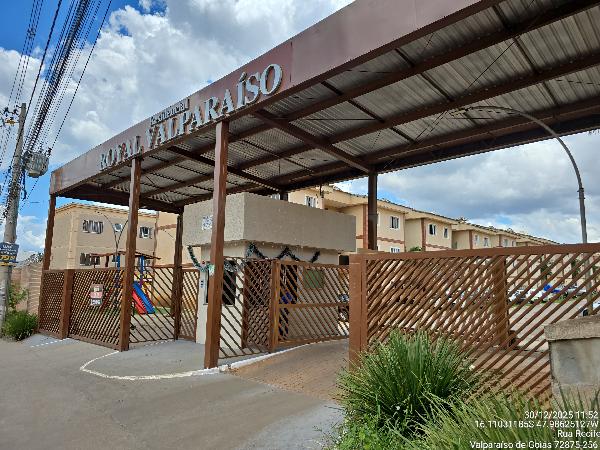 Vende-se em Valparaiso De Goias-GO  apto, 87.98 de área total, 48.70 de área privativa,  2_qto(s), varanda, WC, 1_sala(s), cozinha, 1_vaga(s) de garagem.