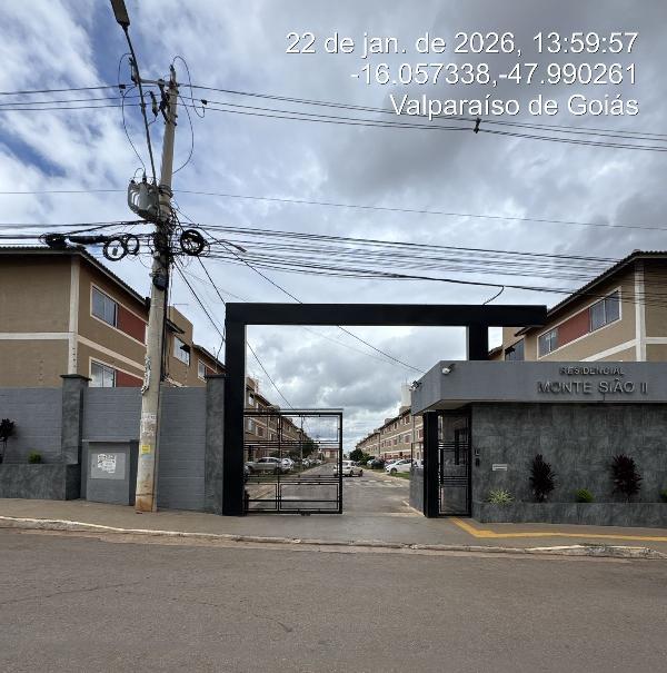 Vende-se em Valparaiso De Goias-GO  apto, 81.36 de área total, 44.77 de área privativa,  2_qto(s), a.serv, WC, 1_sala(s), cozinha, 1_vaga(s) de garagem.