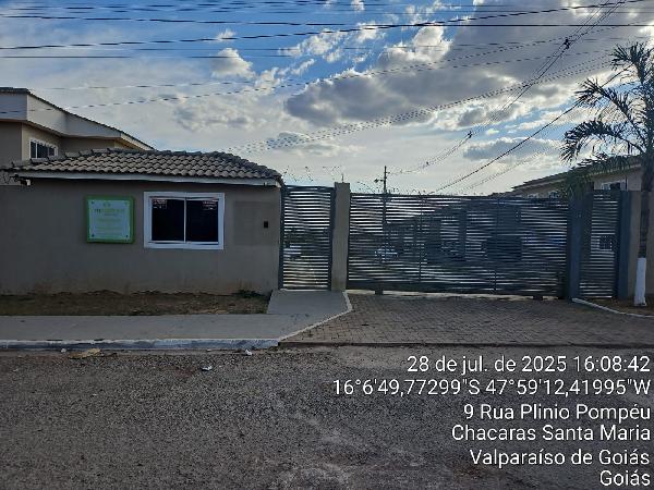 Vende-se em Valparaiso De Goias-GO  apto, 104.64 de área total, 48.36 de área privativa,  2_qto(s), WC, 1_sala(s), cozinha, 1_vaga(s) de garagem.