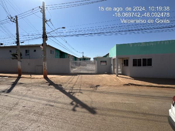 Vende-se em Valparaiso De Goias-GO  apto, 106.52 de área total, 50.69 de área privativa,  2_qto(s), WC, 1_sala(s), cozinha, 1_vaga(s) de garagem.