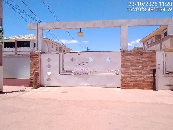 Vende-se em Valparaiso De Goias-GO  apto, 93.75 de área total, 50.14 de área privativa,  2_qto(s), a.serv, WC, 1_sala(s), cozinha.