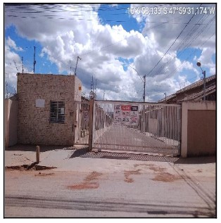 Vende-se em Valparaiso De Goias-GO  Casa, 47.91 de área privativa, 157.00 de área do terreno,  2_qto(s), WC, 1_sala(s), cozinha, 1_vaga(s) de garagem.