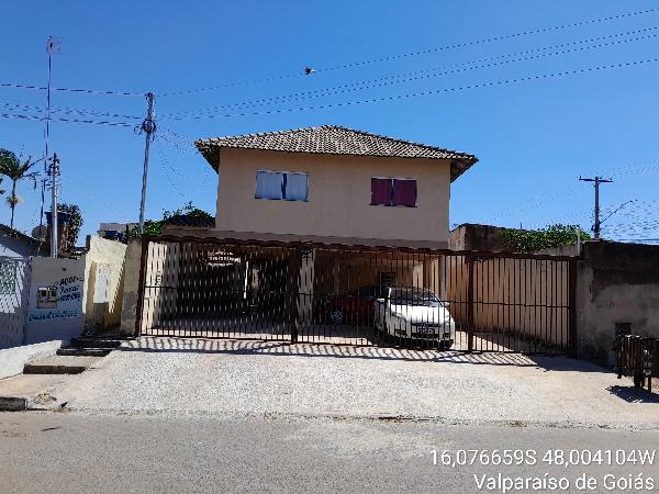Vende-se em Valparaiso De Goias-GO  apto, 79.63 de área total, 52.54 de área privativa,  2_qto(s), a.serv, WC, 1_sala(s), cozinha, 1_vaga(s) de garagem.